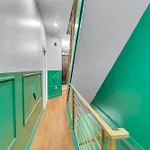 1 Bedroom Patio Paradise In Central City