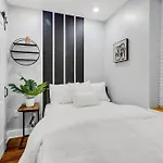 1 Bedroom Patio Paradise In Central City