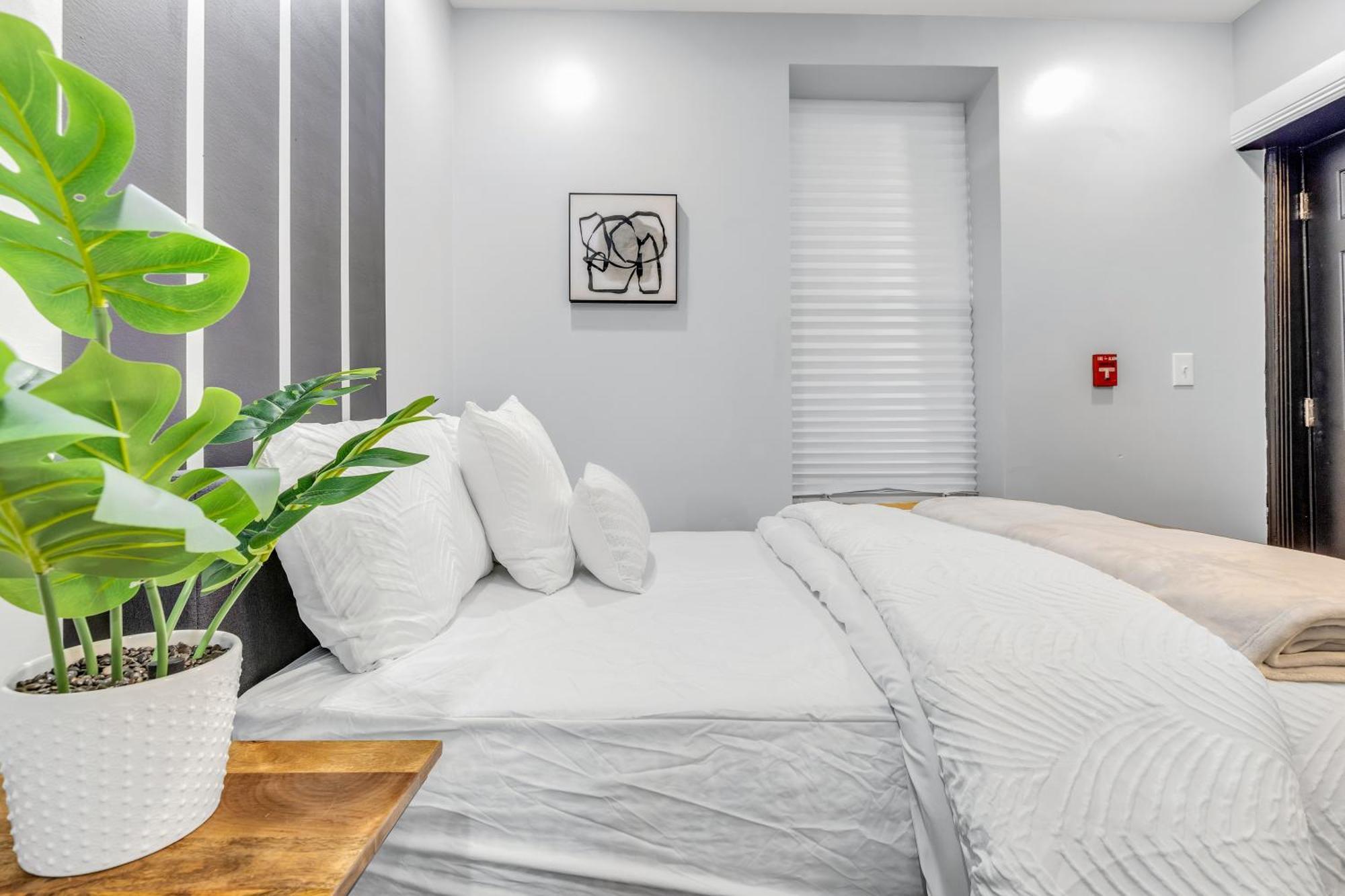 1 Bedroom Patio Paradise In Central City *